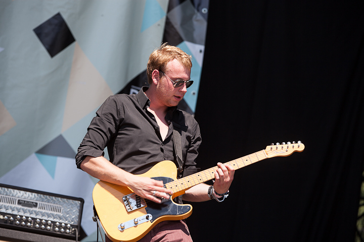 Yew @ Dour 2013, picture 15, photographed by Dorien Goetschalckx - FrontView Magazine