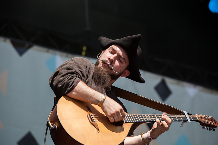 Yew @ Dour 2013, picture 17, photographed by Dorien Goetschalckx - FrontView Magazine