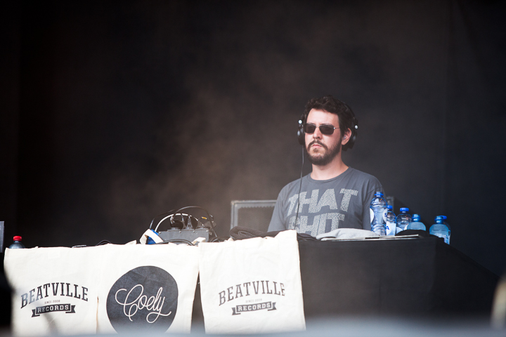 Coely @ Suikerrock 2013, picture 8, photographed by Koen Rondelez - FrontView Magazine