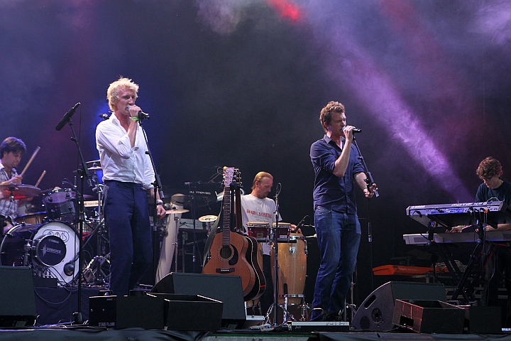 Mathieu & Guillaume @ Beleuvenissen 2013, picture 23, photographed by FrontView Magazine