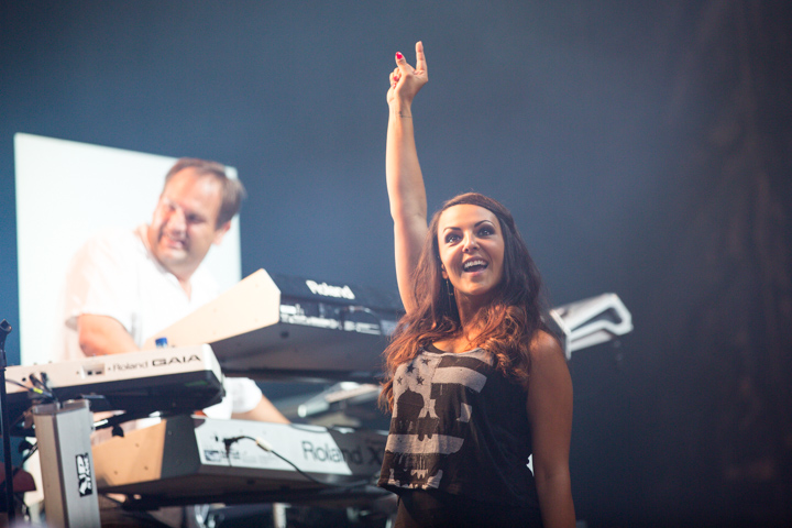 Milk Inc @ Beleuvenissen 2013, picture 7, photographed by FrontView Magazine