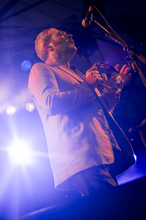 Tindersticks @ Rivierenhof, picture 6, photographed by Walter Grimm - FrontView Magazine