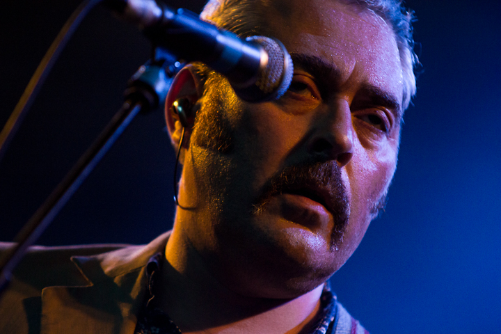 Tindersticks @ Rivierenhof, picture 7, photographed by Walter Grimm - FrontView Magazine