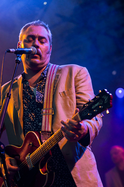 Tindersticks @ Rivierenhof, picture 10, photographed by Walter Grimm - FrontView Magazine