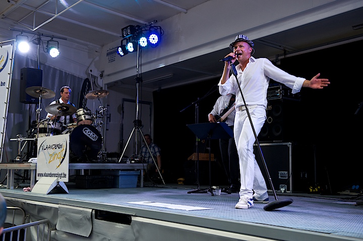Wim Leys & @ Fundum - Vlaanderen Zingt @ Bornem, picture 19, photographed by James Van Roosbroeck - FrontView Magazine