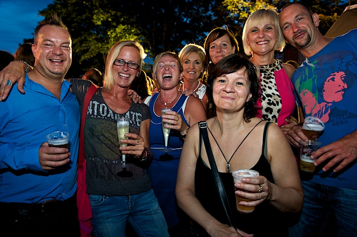 Vlaanderen zingt - Sfeerbeelden @ Bornem, picture 3, photographed by James Van Roosbroeck - FrontView Magazine