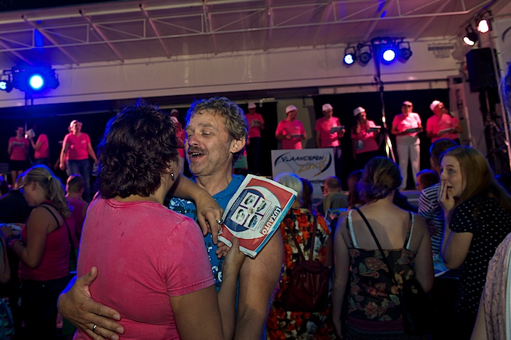 Vlaanderen zingt - Sfeerbeelden @ Bornem, picture 33, photographed by James Van Roosbroeck - FrontView Magazine