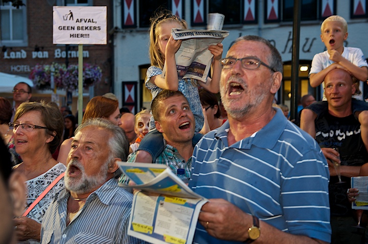 Vlaanderen zingt - Sfeerbeelden @ Bornem, picture 38, photographed by James Van Roosbroeck - FrontView Magazine