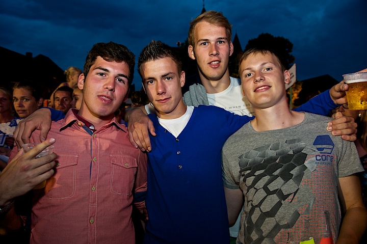 Vlaanderen zingt - Sfeerbeelden @ Bornem, picture 40, photographed by James Van Roosbroeck - FrontView Magazine