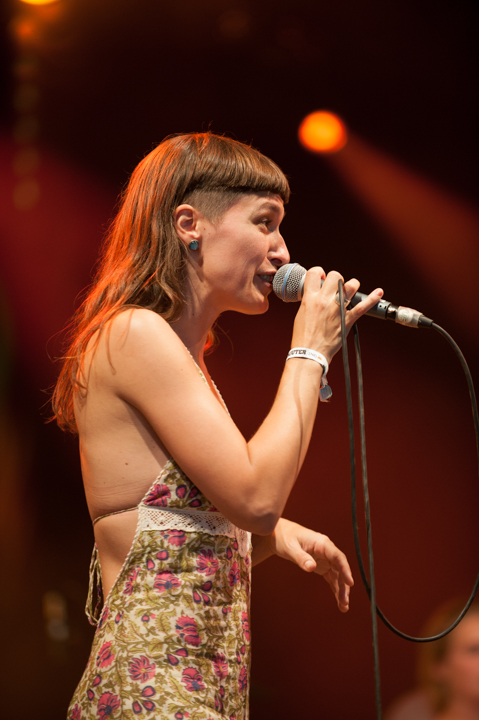 Eva De Roovere Dranouter 2013, foto 11, foto's door Devid Camerlynck - FrontView Magazine