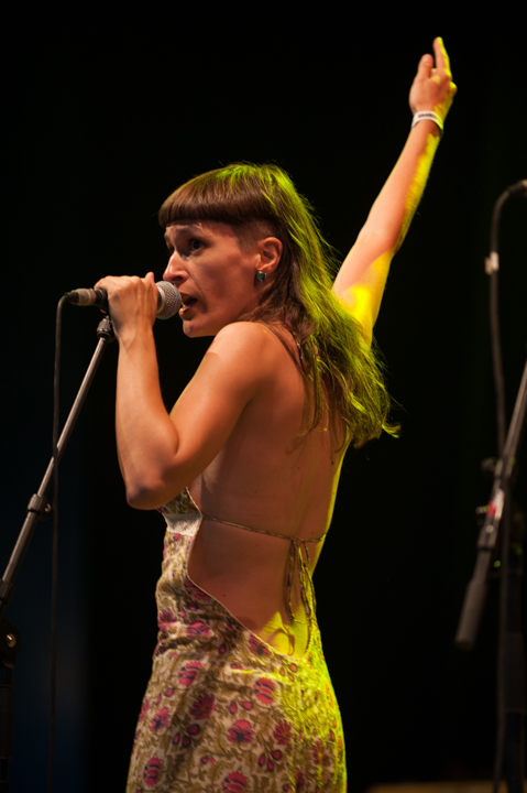 Eva De Roovere Dranouter 2013, foto 20, foto's door Devid Camerlynck - FrontView Magazine
