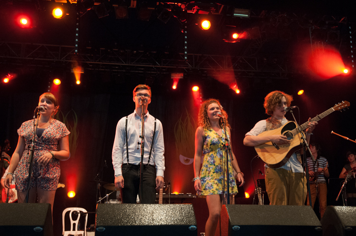 Eva De Roovere Dranouter 2013, foto 32, foto's door Devid Camerlynck - FrontView Magazine