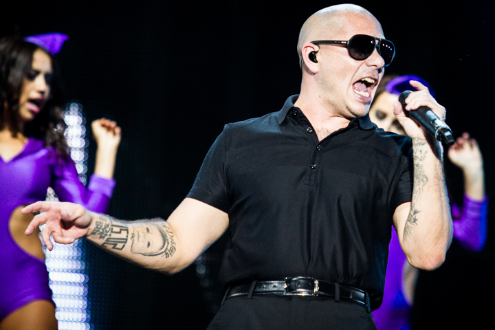Pitbull @ Lokerse Feesten, picture 4, photographed by Tom Stessens - FrontView Magazine