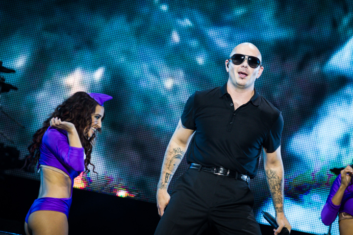 Pitbull @ Lokerse Feesten, picture 6, photographed by Tom Stessens - FrontView Magazine