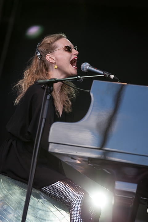 An Pierle @ Ronquières Festival 2013, picture 4, photographed by Dorien Goetschalckx - FrontView Magazine