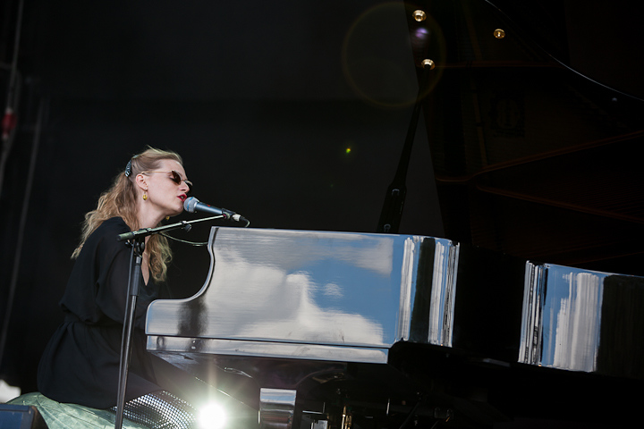 An Pierle @ Ronquières Festival 2013, picture 9, photographed by Dorien Goetschalckx - FrontView Magazine