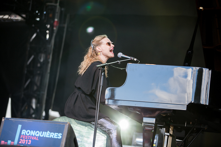 An Pierle @ Ronquières Festival 2013, picture 17, photographed by Dorien Goetschalckx - FrontView Magazine