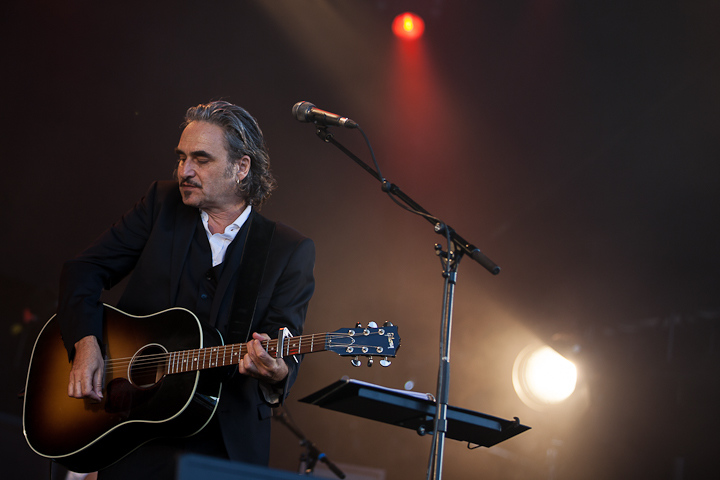 Stephan Eicher @ Ronquières Festival 2013, picture 9, photographed by Dorien Goetschalckx - FrontView Magazine