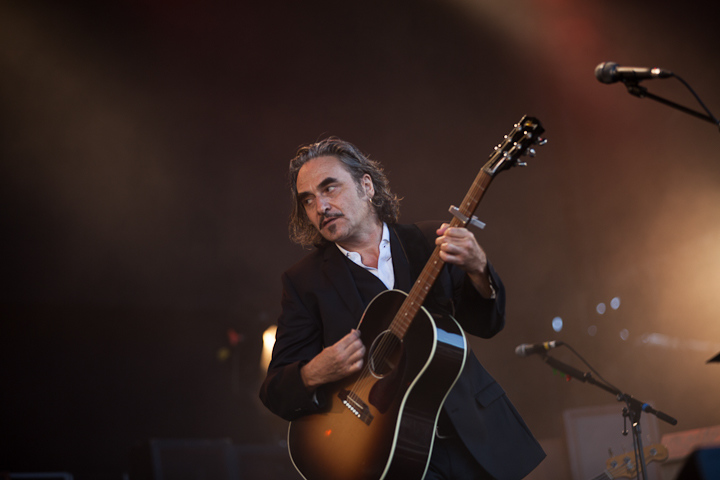 Stephan Eicher @ Ronquières Festival 2013, picture 13, photographed by Dorien Goetschalckx - FrontView Magazine