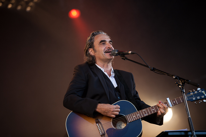 Stephan Eicher @ Ronquières Festival 2013, picture 15, photographed by Dorien Goetschalckx - FrontView Magazine