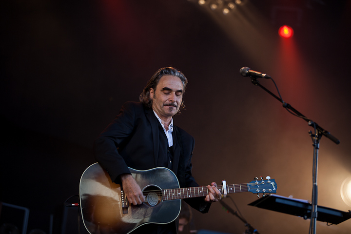 Stephan Eicher @ Ronquières Festival 2013, picture 33, photographed by Dorien Goetschalckx - FrontView Magazine