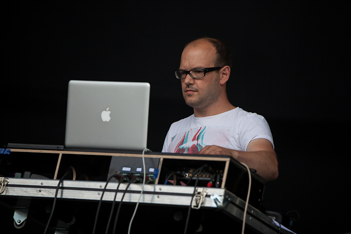 Superlux @ Ronquières Festival 2013, picture 6, photographed by Dorien Goetschalckx - FrontView Magazine