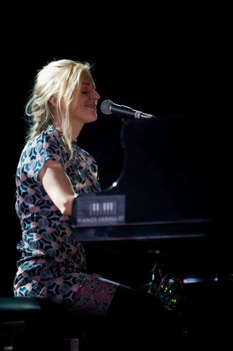 Agnes Obel dranouter 2013, picture 5, photographed by Devid Camerlynck - FrontView Magazine