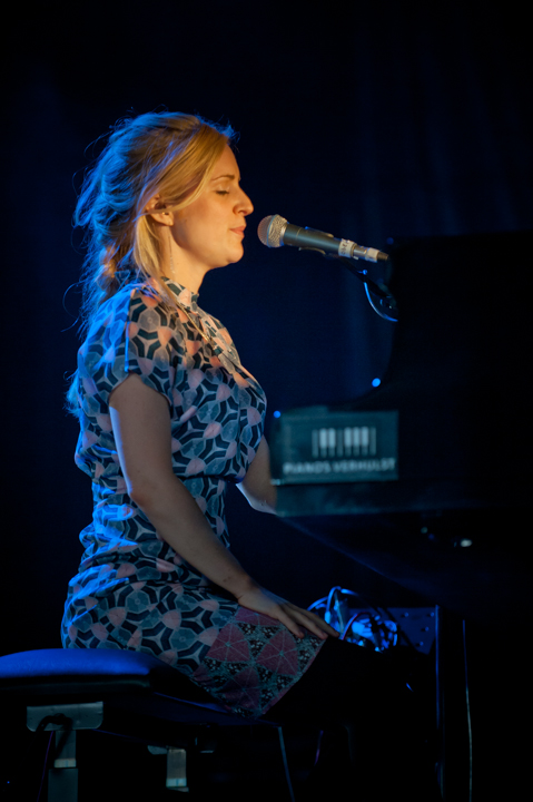 Agnes Obel dranouter 2013, picture 6, photographed by Devid Camerlynck - FrontView Magazine