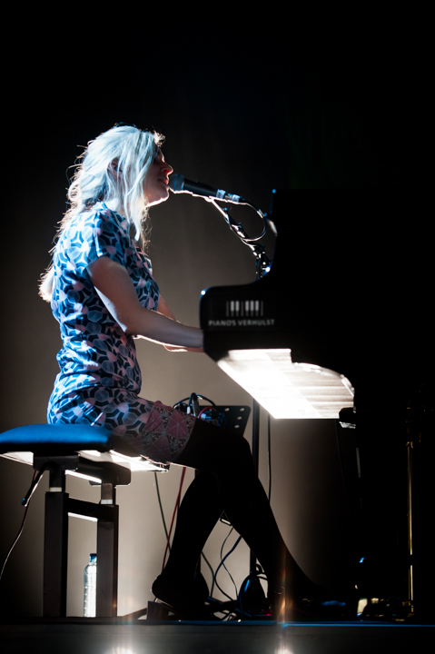 Agnes Obel dranouter 2013, picture 34, photographed by Devid Camerlynck - FrontView Magazine
