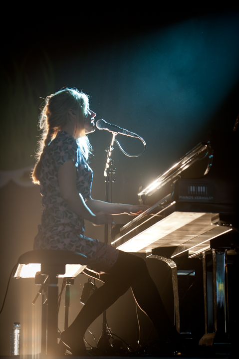 Agnes Obel dranouter 2013, picture 36, photographed by Devid Camerlynck - FrontView Magazine