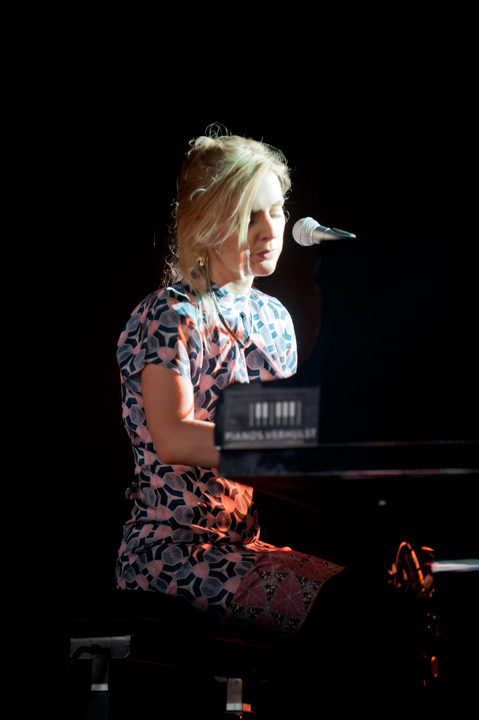 Agnes Obel dranouter 2013, picture 37, photographed by Devid Camerlynck - FrontView Magazine
