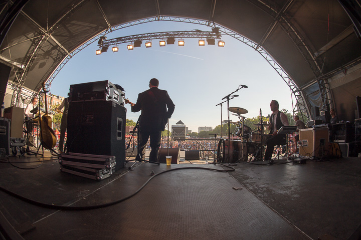 Antwerpen zingt - Editie 2013 @ Gedempte Zuiderdokken, picture 13, photographed by Youri Vanlommel - FrontView Magazine