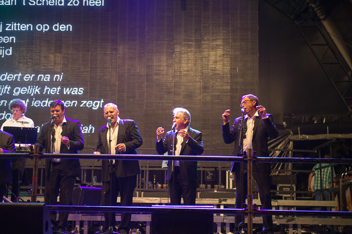 De Grungblavers @ Antwerpen Zingt 2013, picture 9, photographed by Steven Stausens - FrontView Magazine