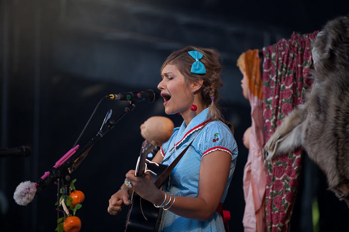GiedRé @ Ronquières Festival 2013, picture 2, photographed by Dorien Goetschalckx - FrontView Magazine