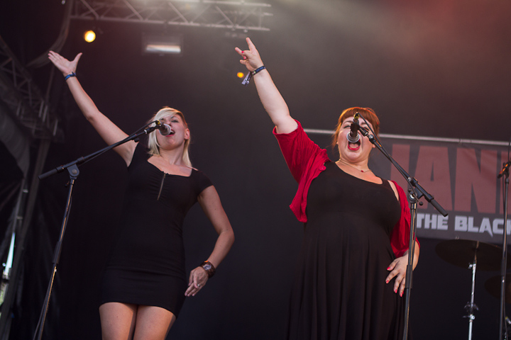 Jane Doe and the Black Bourgeoises @ Ronquières Festival 2013, picture 14, photographed by Dorien Goetschalckx - FrontView Magazine