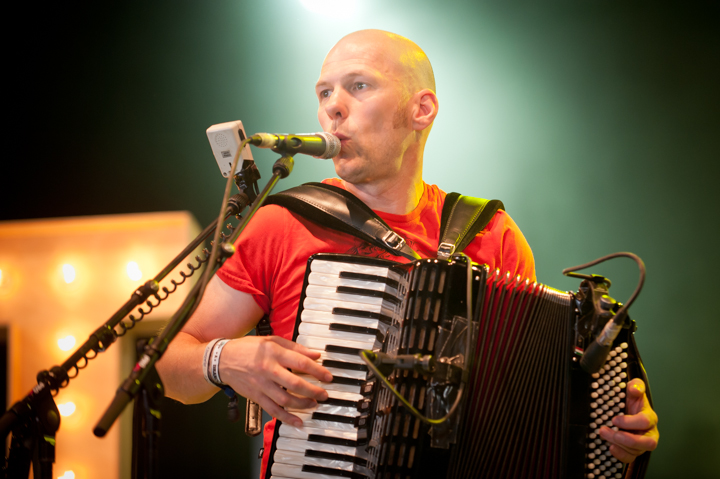 Jaune Toujours Dranouter 2013, picture 15, photographed by Devid Camerlynck - FrontView Magazine