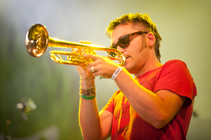 Jaune Toujours Dranouter 2013, picture 23, photographed by Devid Camerlynck - FrontView Magazine
