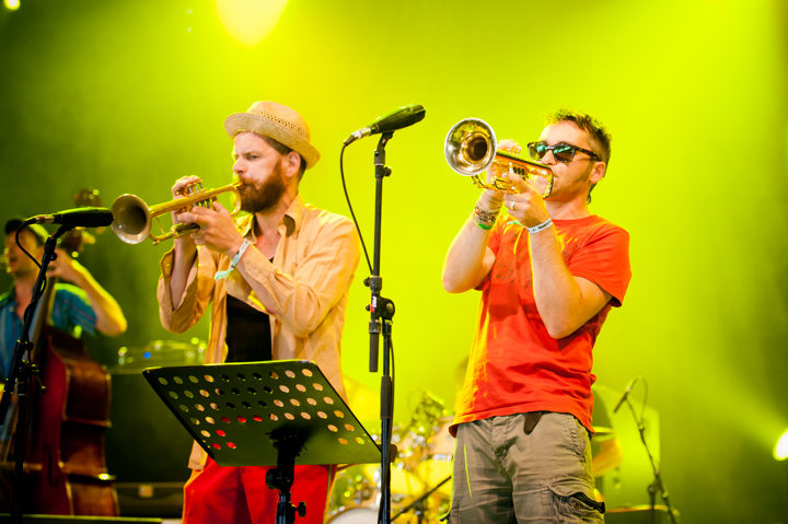Jaune Toujours Dranouter 2013, picture 24, photographed by Devid Camerlynck - FrontView Magazine