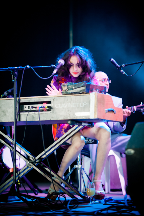 Kitty, Daisy & Lewis Dranouter 2013, picture 2, photographed by Devid Camerlynck - FrontView Magazine