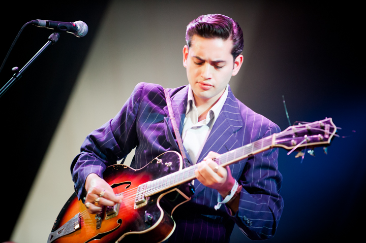 Kitty, Daisy & Lewis Dranouter 2013, picture 18, photographed by Devid Camerlynck - FrontView Magazine