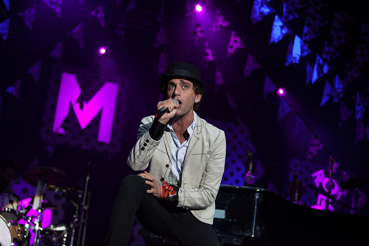 Mika @ Ronquières Festival 2013, foto 7, foto's door Dorien Goetschalckx - FrontView Magazine