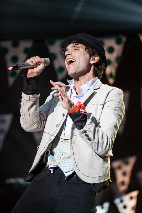 Mika @ Ronquières Festival 2013, foto 8, foto's door Dorien Goetschalckx - FrontView Magazine