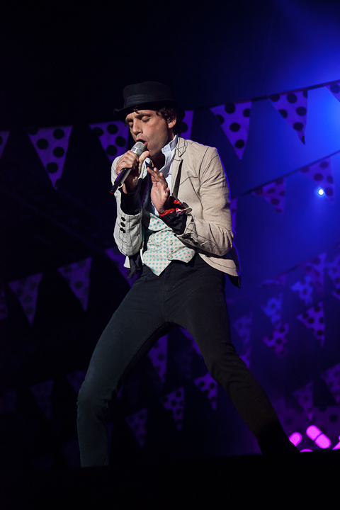 Mika @ Ronquières Festival 2013, foto 9, foto's door Dorien Goetschalckx - FrontView Magazine