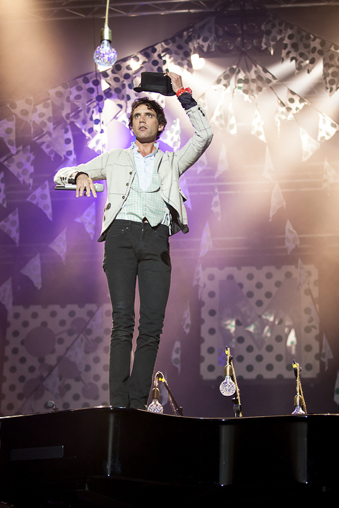 Mika @ Ronquières Festival 2013, foto 11, foto's door Dorien Goetschalckx - FrontView Magazine