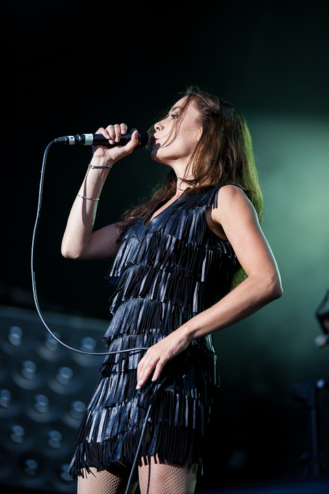 Olivia Ruiz @ Ronquières Festival 2013, picture 4, photographed by Dorien Goetschalckx - FrontView Magazine