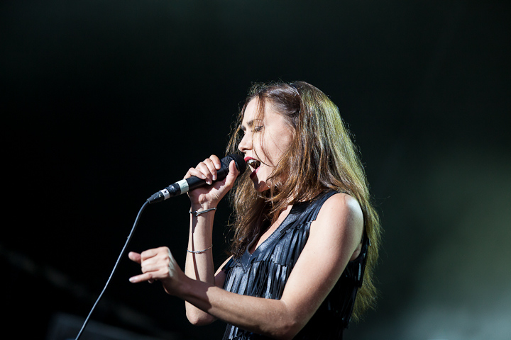 Olivia Ruiz @ Ronquières Festival 2013, picture 7, photographed by Dorien Goetschalckx - FrontView Magazine