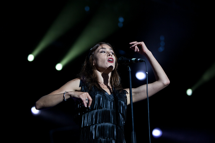 Olivia Ruiz @ Ronquières Festival 2013, picture 12, photographed by Dorien Goetschalckx - FrontView Magazine