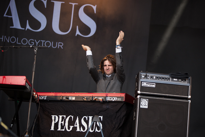 Pegasus @ Ronquières Festival 2013, picture 2, photographed by Dorien Goetschalckx - FrontView Magazine