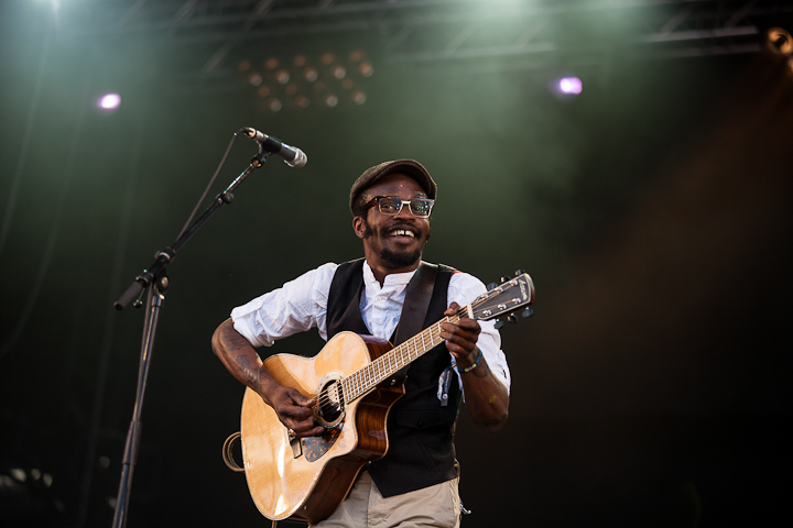 Tété @ Ronquières Festival 2013, picture 5, photographed by Dorien Goetschalckx - FrontView Magazine
