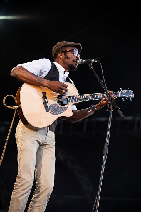 Tété @ Ronquières Festival 2013, picture 7, photographed by Dorien Goetschalckx - FrontView Magazine